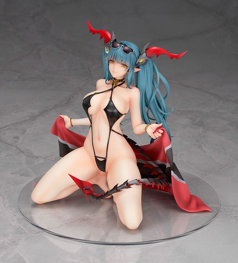 Azur Lane PVC Statue 1/7 Regensburg Dark Dragon and the Coast of Light Ver. 16 cm