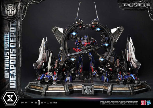 Transformers: Dark of the Moon (Film) Museum Masterline Statue Optimus Prime Weapons Depot Bonus Version 127 cm