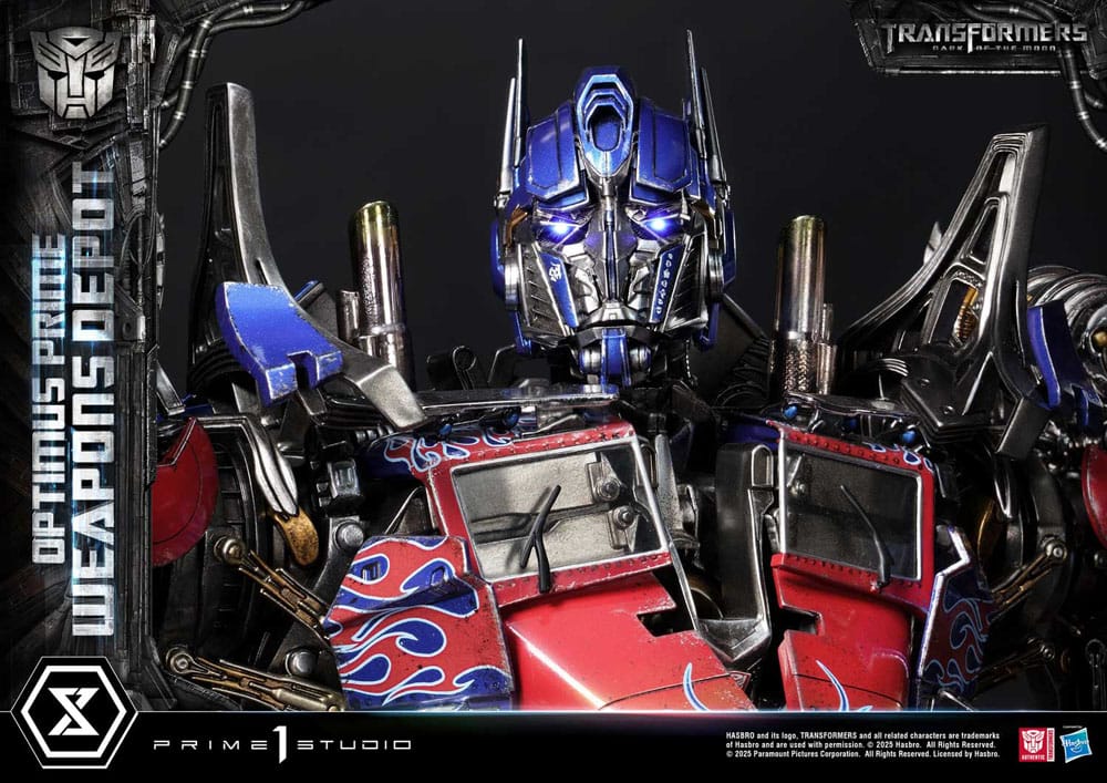 Transformers: Dark of the Moon (Film) Museum Masterline Statue Optimus Prime Weapons Depot 127 cm