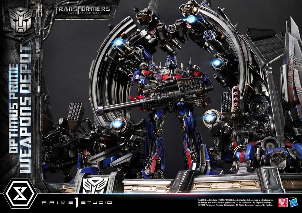 Transformers: Dark of the Moon (Film) Museum Masterline Statue Optimus Prime Weapons Depot 127 cm