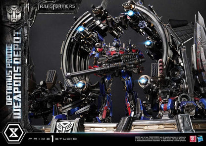 Transformers: Dark of the Moon (Film) Museum Masterline Statue Optimus Prime Weapons Depot 127 cm