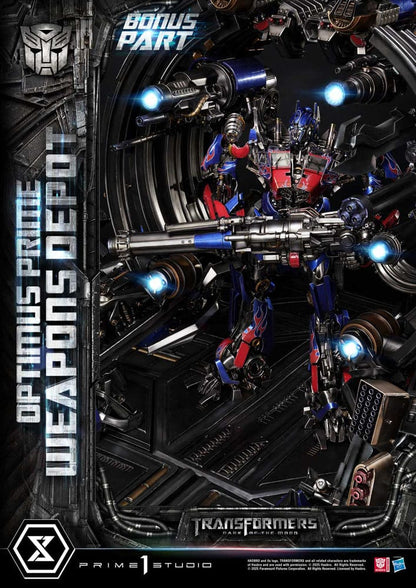 Transformers: Dark of the Moon (Film) Museum Masterline Statue Optimus Prime Weapons Depot Bonus Version 127 cm