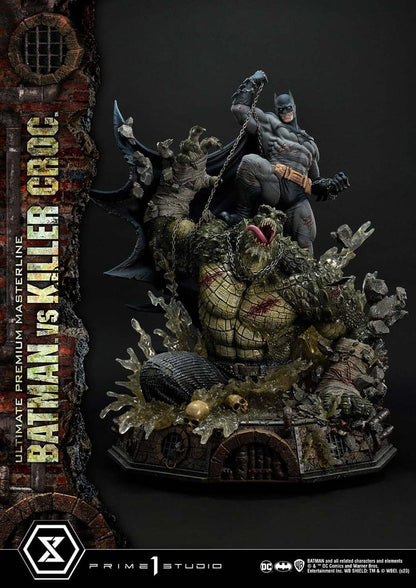 Batman Ultimate Premium Masterline Series Statue Batman Versus Killer Croc Deluxe Bonus Version 71 cm