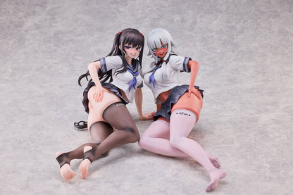 World Where the Thickness of a Girl's Thighs is Equal to Her Social Status Statuen 1/5 Raura Aiza & Iroha Shishikura 14 cm