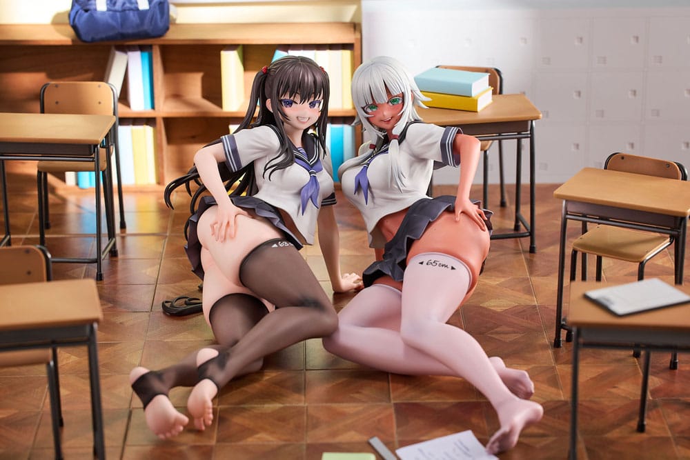 World Where the Thickness of a Girl's Thighs is Equal to Her Social Status Statuen 1/5 Raura Aiza & Iroha Shishikura 14 cm