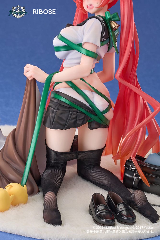 Azur Lane PVC Statue 1/6 Honolulu Manjuu Mischief Ver. 18 cm
